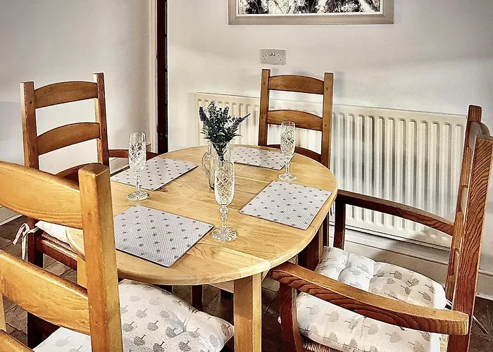 Broadberry Cottage